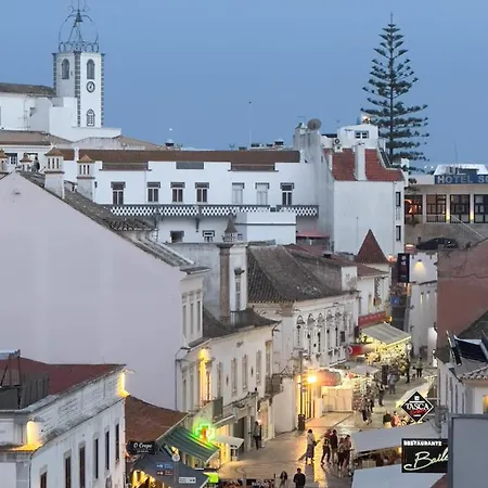 T2 Catraio 8, Baixa De *