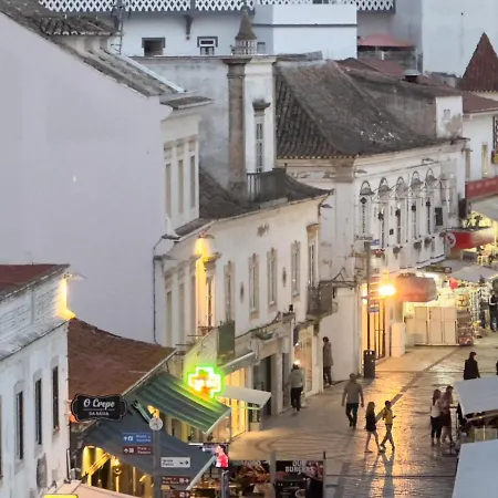 T2 Catraio 8, Baixa De Apartman