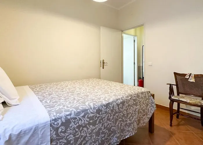 Apartment T2 Catraio 8, Baixa De *