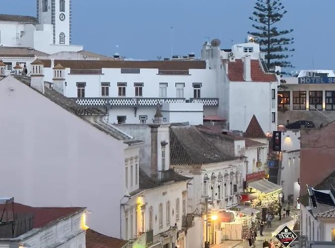 T2 Catraio 8, Baixa De *