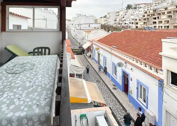 T2 Catraio 8, Baixa De Apartment